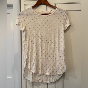 Old Navy Cream Short Sleeve Tee with Navy Anchor Print